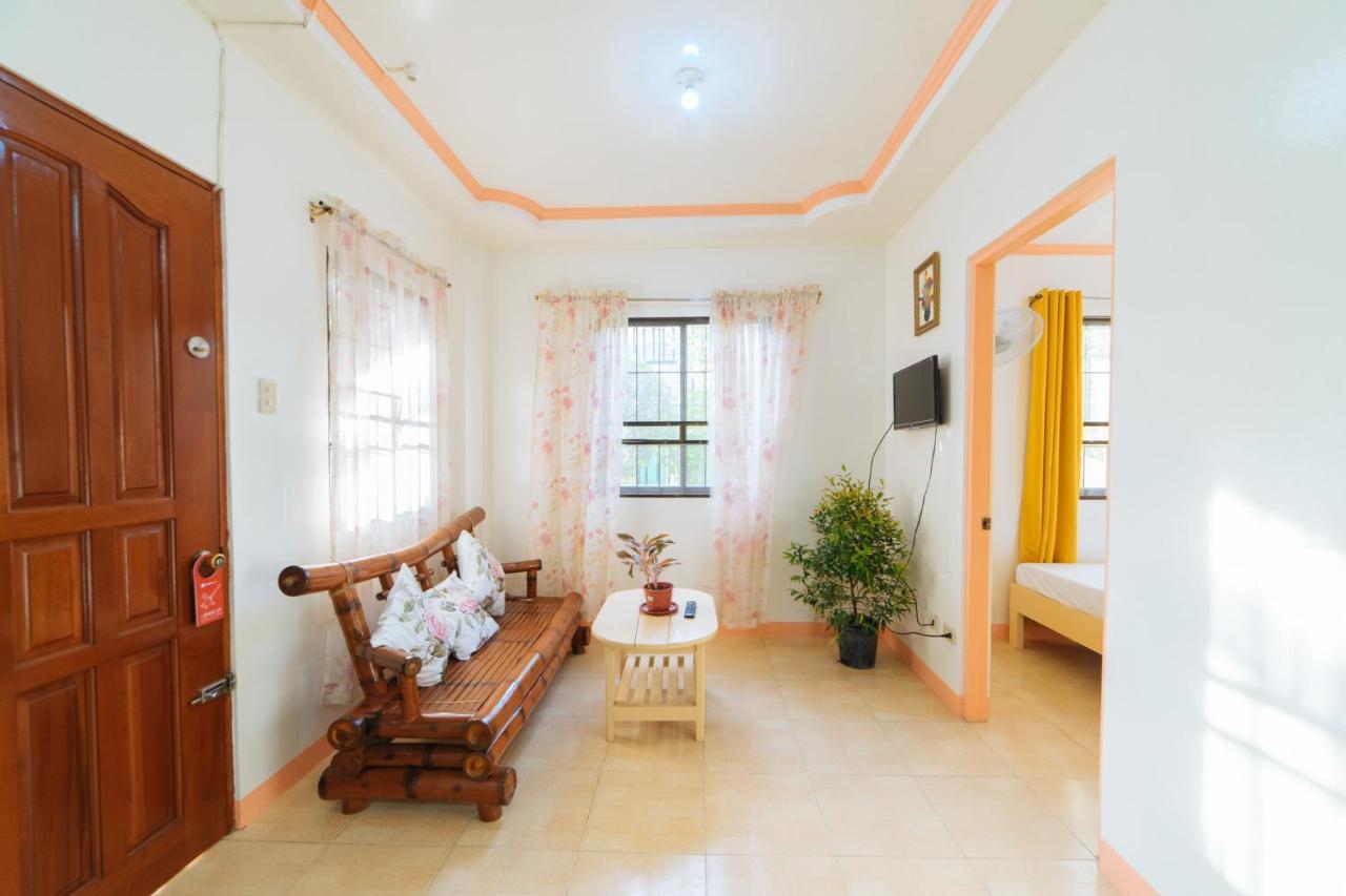 Reddoorz @ Q Abeto Street Mandurriao Hotel Iloilo City Bagian luar foto
