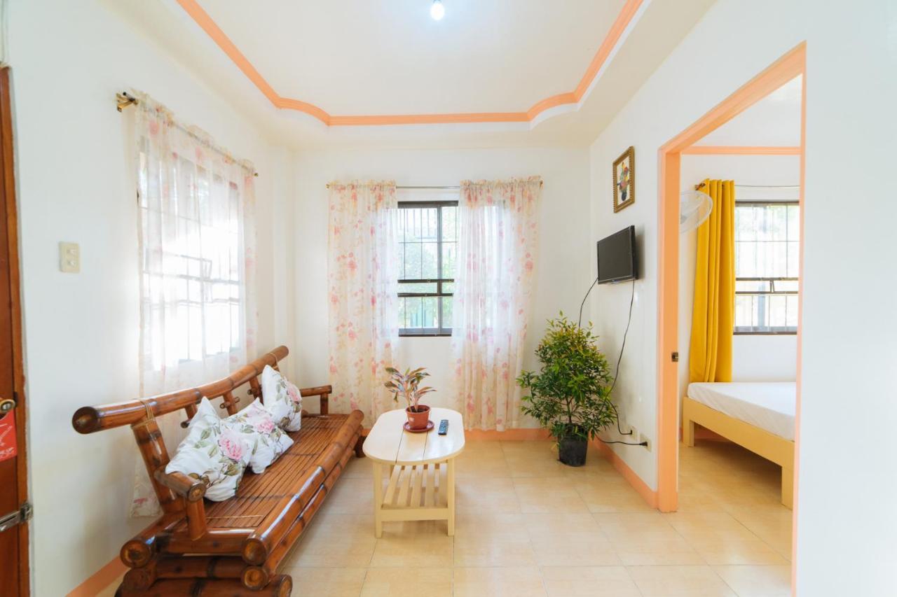 Reddoorz @ Q Abeto Street Mandurriao Hotel Iloilo City Bagian luar foto