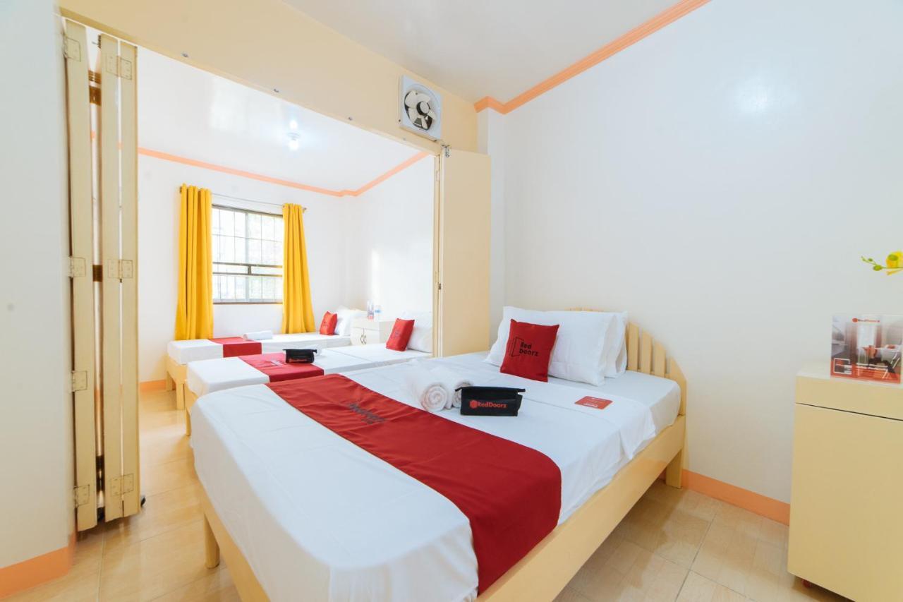 Reddoorz @ Q Abeto Street Mandurriao Hotel Iloilo City Bagian luar foto